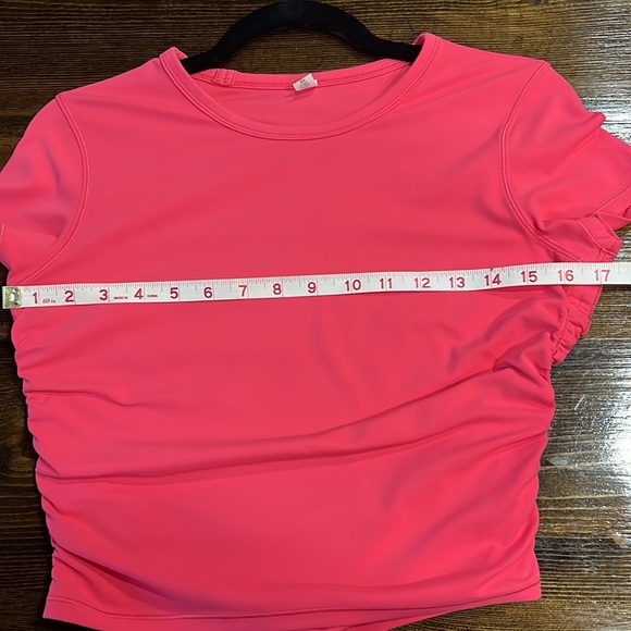 ❤️SOLD❤️Lululemon All It Takes Short Sleeve Shirt Nulu in Lip Gloss Colour - Picture 6 of 9